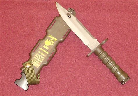 M9 Bayonet Wire Cutter