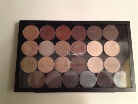 Mac Pro Palette with 5 Must-Have Shades