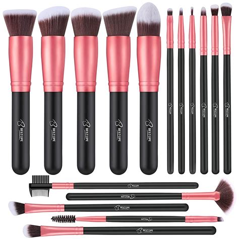 Makeup Brushes for Contouring