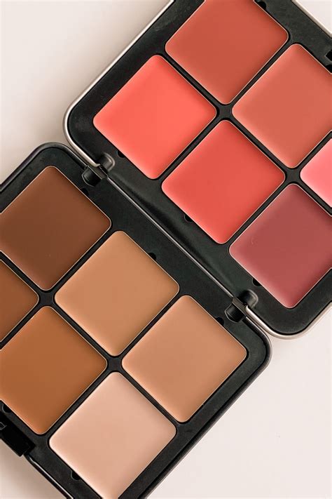 Makeup Forever Blush Palette 1