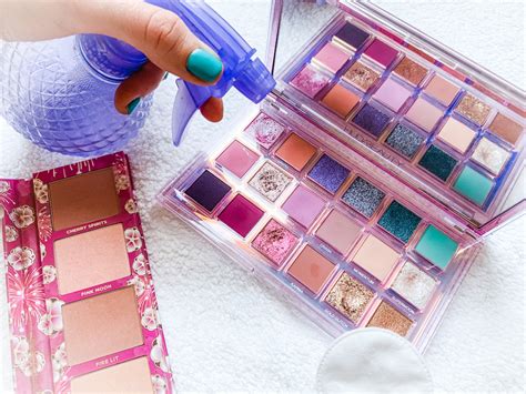 Makeup Palette Deep Cleaning Methods