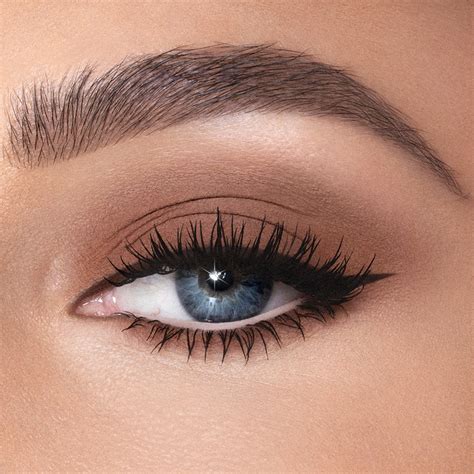 Matte Eye Look