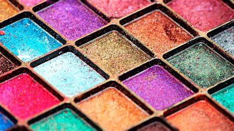 Metallic eyeshadow shades