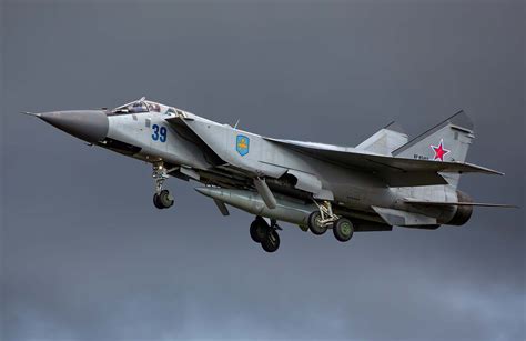 Mikoyan-Gurevich MiG-31