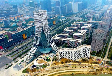 Chengdu's Bustling Streets