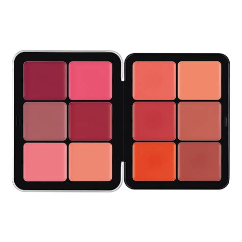 Soft focus cream blush palette for natural glow