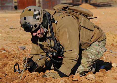 US Navy Explosive Ordnance Disposal