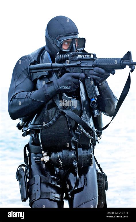 Navy SEAL Equipment 8