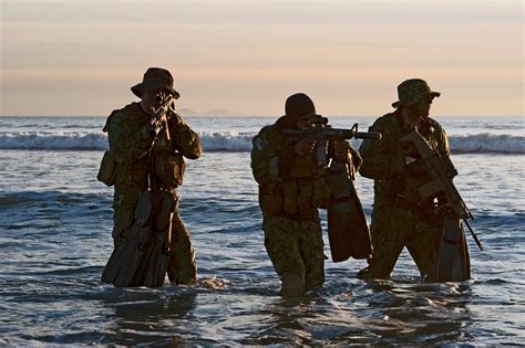 Navy SEALs leaders