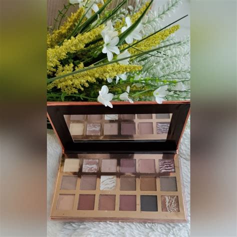 Nicole Miller Eyeshadow Palette Look 1