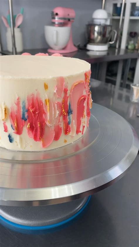 Palette knife cake decorating techniques