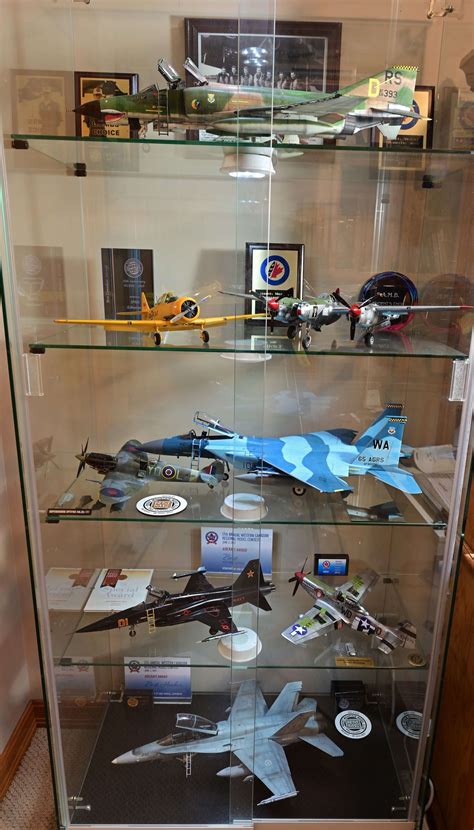 Paper model aircraft display