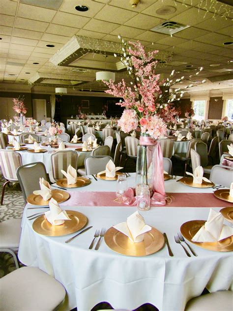 Pink and Gold Wedding Decor