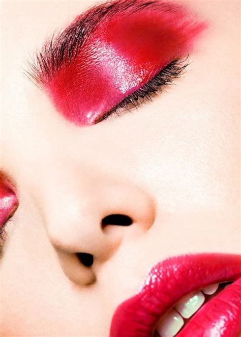 Pink and Red Make-up