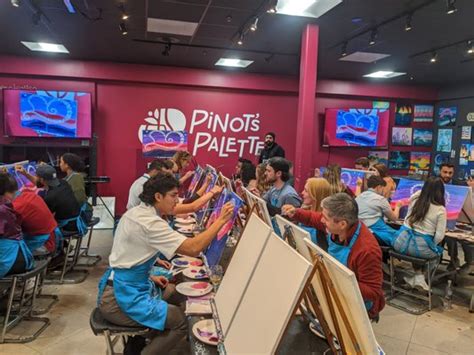 Paint and sip parties at Pinot's Palette Aliso Viejo