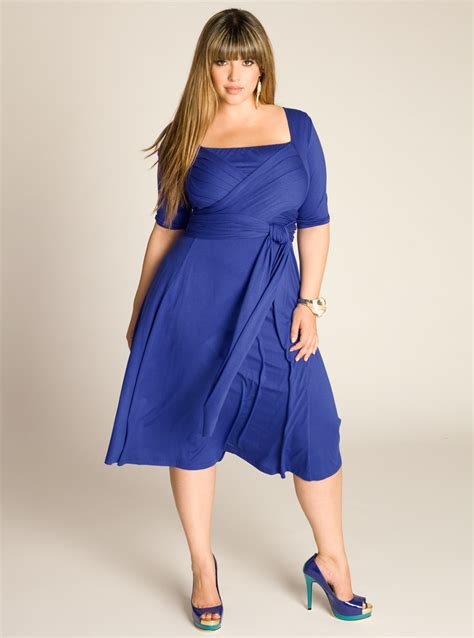 Plus-Size Clothing Example 10