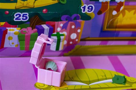 Polly Pocket Calendar Surprise 6