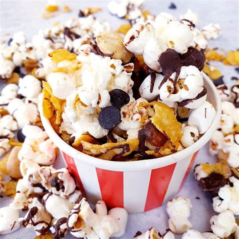 Popcorn snacks