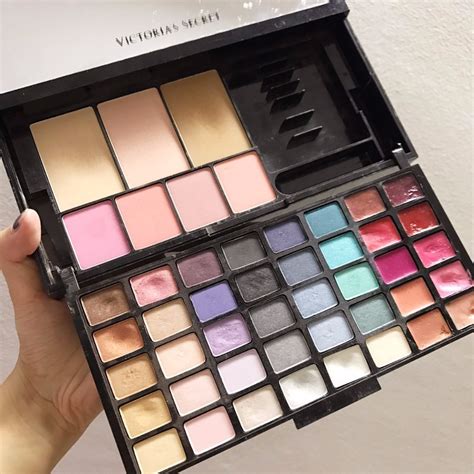 Portable Makeup Palettes