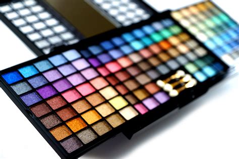 Pretty Makeup Palettes Gallery 1