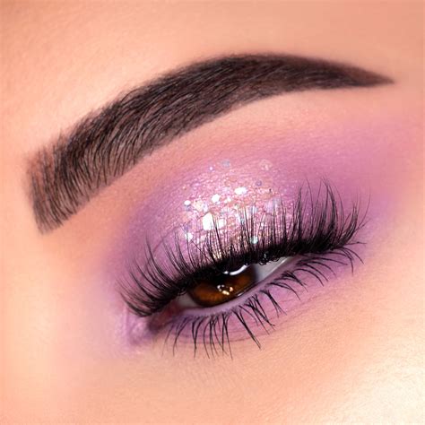 Bold and Dramatic Purple Eyeshadow Look