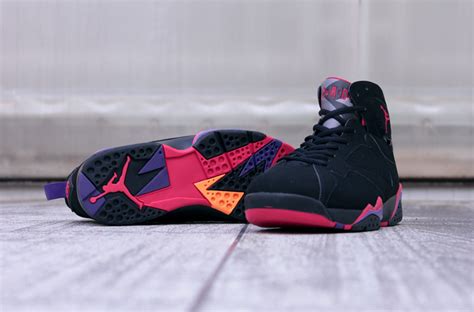 Raptor Jordan 7 Design