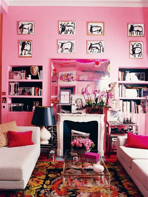 Red and pink interior design