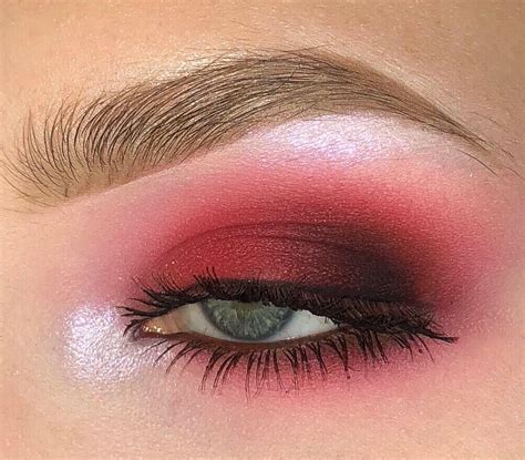 Red Smoky Eye