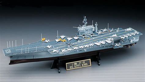 Revell USS Kitty Hawk