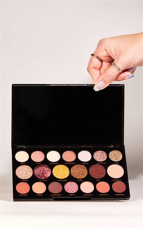 Revolution Eyeshadow Palette 7