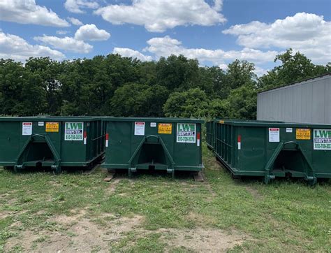 Roll off dumpsters for waste management