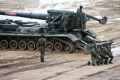 Russian Artillery Systems in Action