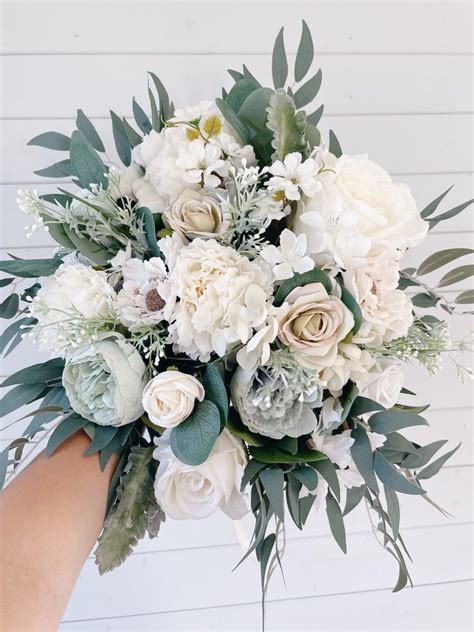 Sage Green Wedding Flowers