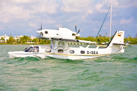 Seaplane and Amphibious Aircraft