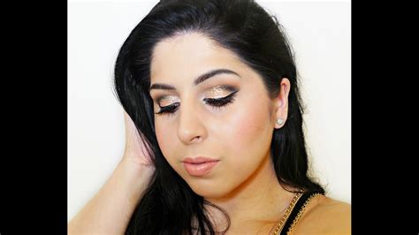 Shimmery Cut Crease