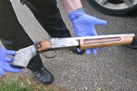 Marine using a shotgun to execute a high-risk arrest