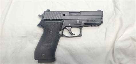 Sig Sauer P220R Image 2