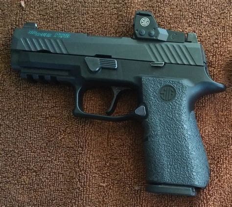 Sig X Compact Concealability