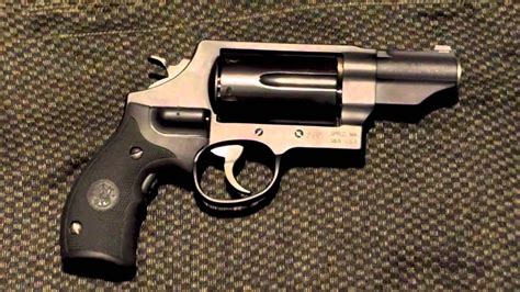 Smith & Wesson Governor 6