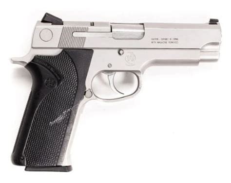 Smith & Wesson 1076 Stainless Steel Construction