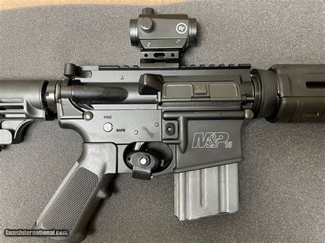 Smith & Wesson AR-15 rifle with stock