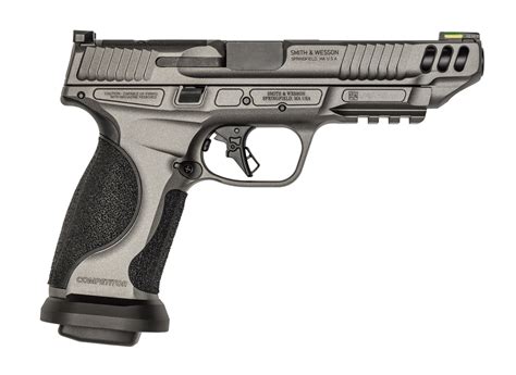 Smith & Wesson M&P pistol