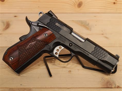 Smith & Wesson SW1911SC 9mm handgun