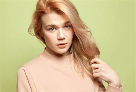 Soft Peach and Blonde Hair Combination