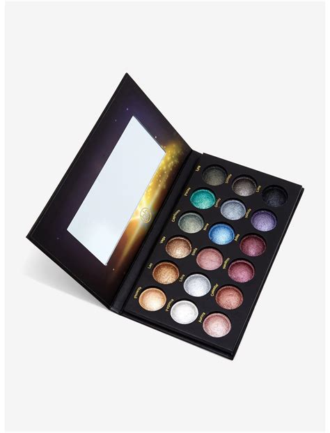 Supernova Eyeshadow Palette