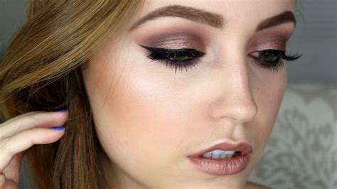 Taupe Eye Makeup Look