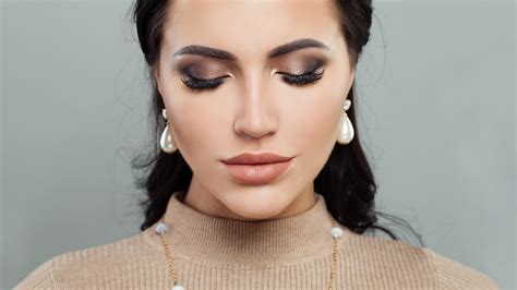 Taupe Eyeshadow Look 2