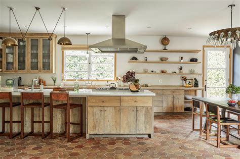 Terracotta-inspired kitchen with rustic decor