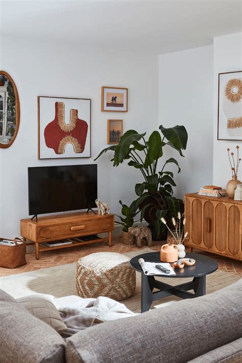 Terracotta-inspired living room with natural textiles