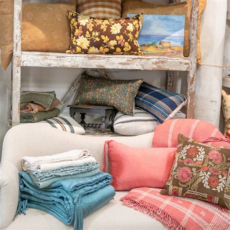 Throw Pillows and Blankets in Deep Spring Colors